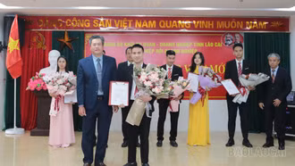 Đảng ủy Khối Cơ quan - Doanh nghiệp tỉnh kết nạp mới hơn 100 đảng viên