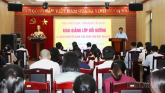 93 học viên tham gia bồi dưỡng lý luận chính trị dành cho đảng viên mới khóa 63