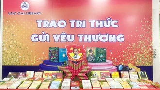 Trưng bày gần 300 ấn phẩm, tư liệu kỷ niệm 95 năm ngày thành lập Đảng Cộng sản Việt Nam