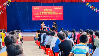 Nhiều hoạt động hưởng ứng Ngày Pháp luật Việt Nam (9/11)