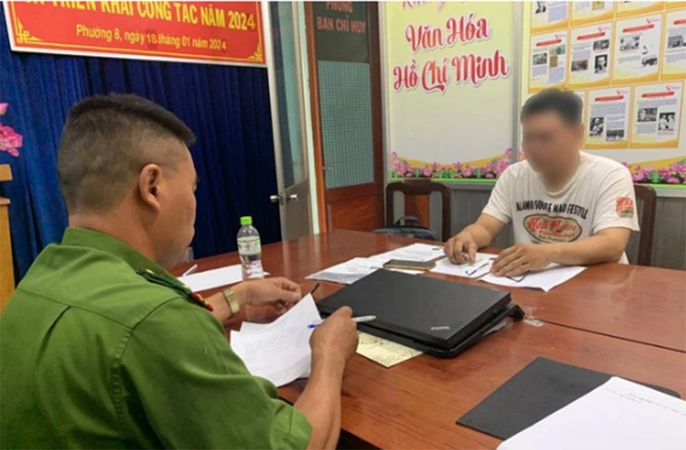 Cảnh giác với chiêu trò bôi nhọ lãnh đạo, làm suy giảm niềm tin của Nhân dân với Đảng và chế độ ảnh 1