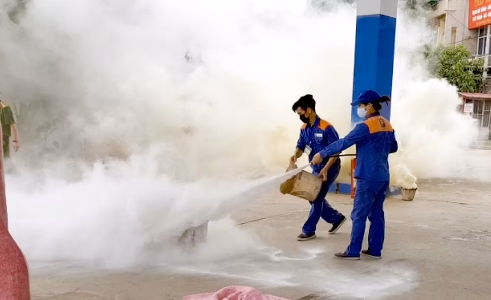 Tuân thủ nghiêm pháp luật về an toàn phòng cháy trong đơn vị, doanh nghiệp ảnh 1