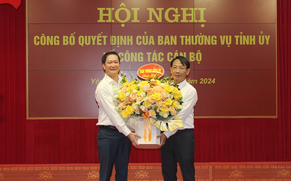 Phó Bí thư Thường trực Thành ủy Yên Bái Đỗ Văn Nghị giữ chức Bí thư Huyện ủy Yên Bình ảnh 4 Phó Bí thư Thường trực Thành ủy Yên Bái Đỗ Văn Nghị giữ chức Bí thư Huyện ủy Yên Bình ảnh 4