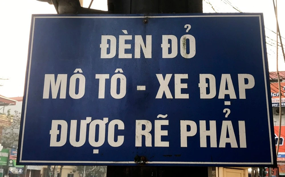 Về hệ thống đèn tín hiệu và vạch sơn của thành phố Yên Bái ảnh 1