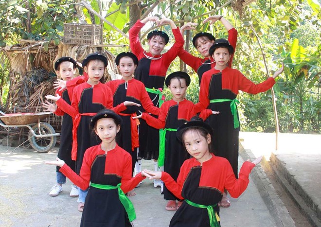 Tân Hương: Câu lạc bộ Văn hóa dân gian sưu tầm, phục dựng nhiều làn điệu dân ca, dân vũ ảnh 1