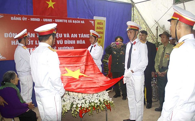 Đón nhận, truy điệu và an táng hài cốt liệt sĩ Vũ Đình Hòa ảnh 1 Đón nhận, truy điệu và an táng hài cốt liệt sĩ Vũ Đình Hòa ảnh 1