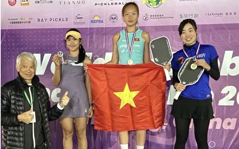 Vận động viên pickleball trẻ nhất Việt Nam đoạt 2 huy chương vàng giải vô địch thế giới ảnh 1 Vận động viên pickleball trẻ nhất Việt Nam đoạt 2 huy chương vàng giải vô địch thế giới ảnh 1