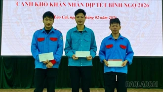 Vượt lên nghịch cảnh, viết tiếp ước mơ