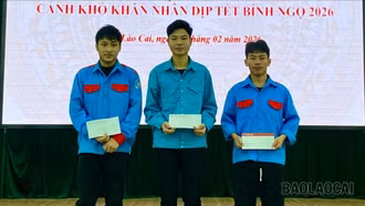 Vượt lên nghịch cảnh, viết tiếp ước mơ