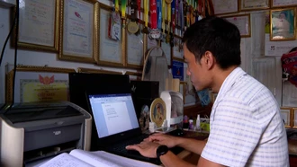 Thầy giáo Lê Văn Cường