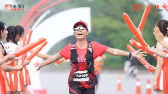 Nghị lực phi thường của người phụ nữ vượt lên bệnh tật 