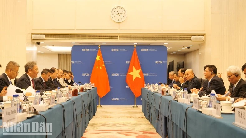 Toàn cảnh Kỳ họp lần thứ 13 Ủy ban Hợp tác kinh tế - thương mại Việt Nam - Trung Quốc.