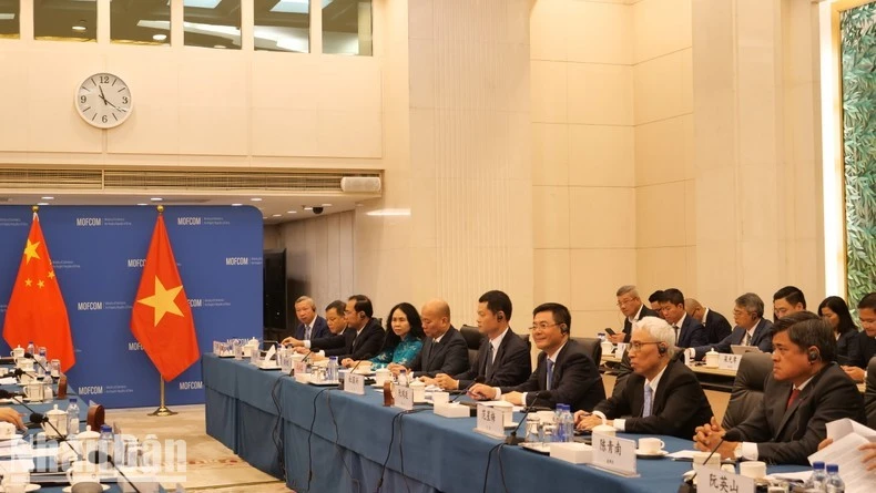 Đoàn Việt Nam tham dự Kỳ họp.