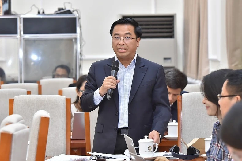 Đại biểu tham gia ý kiến tại hội thảo.