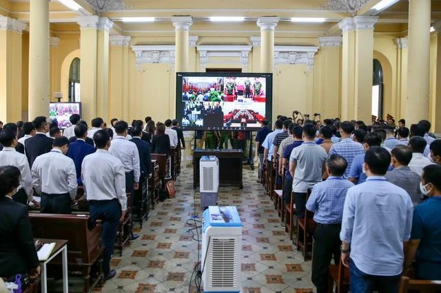 Quang cảnh phiên xét xử.