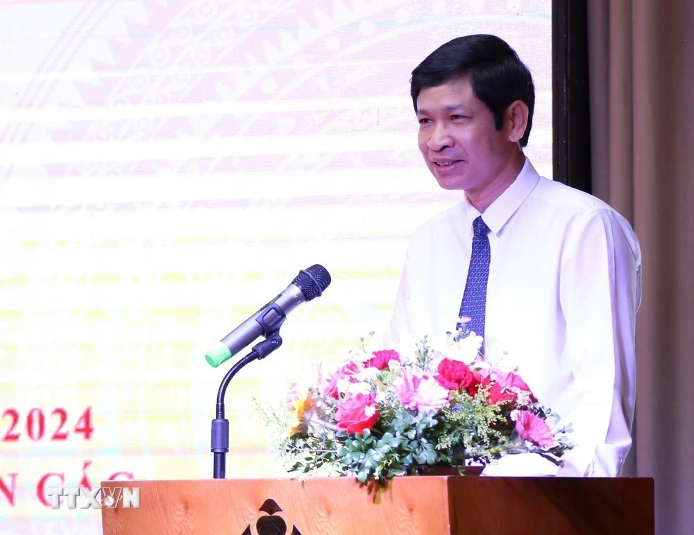 Thứ trưởng Bộ Văn hóa, Thể thao và Du lịch Hồ An Phong phát biểu khai mạc Hội nghị.