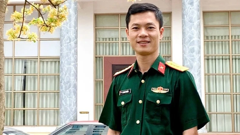 Đạo diễn, Đại úy Hà Xuân Trường.