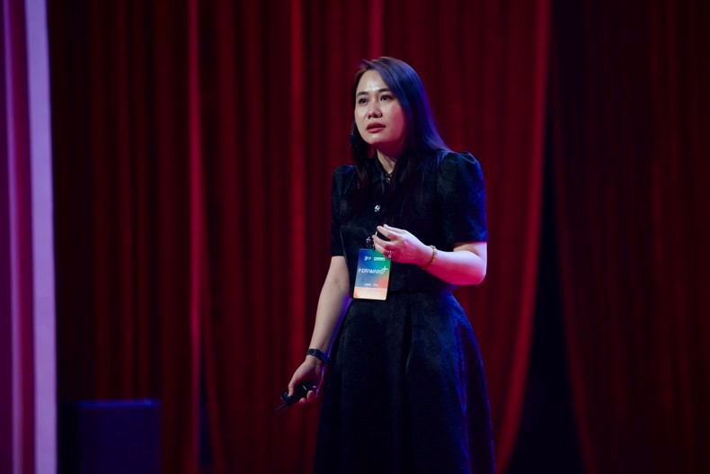 Bà Nguyễn Thị Minh Giang - Founder & CEO, Newing Bà Nguyễn Thị Minh Giang - Founder & CEO, Newing