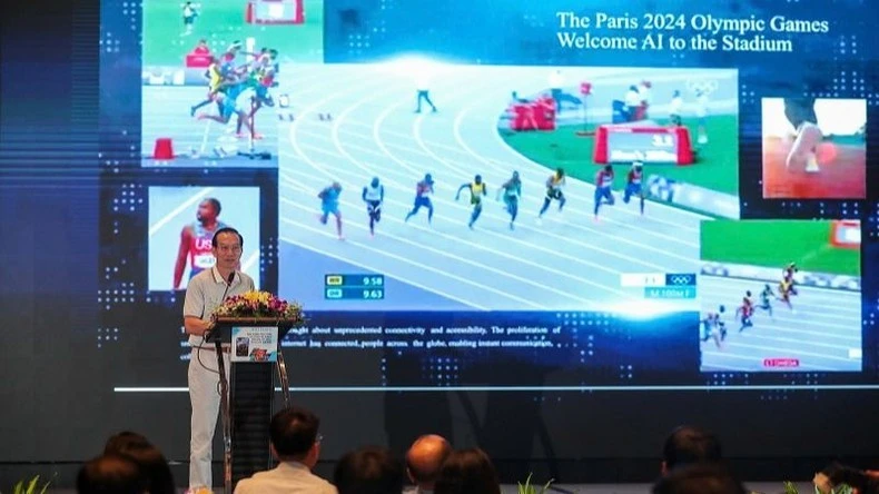 Các đại biểu trình bày thực trạng, đề xuất giải pháp nâng cao hiệu quả phát triển cơ sở dữ liệu ngành văn hóa, thể thao, du lịch và gia đình.