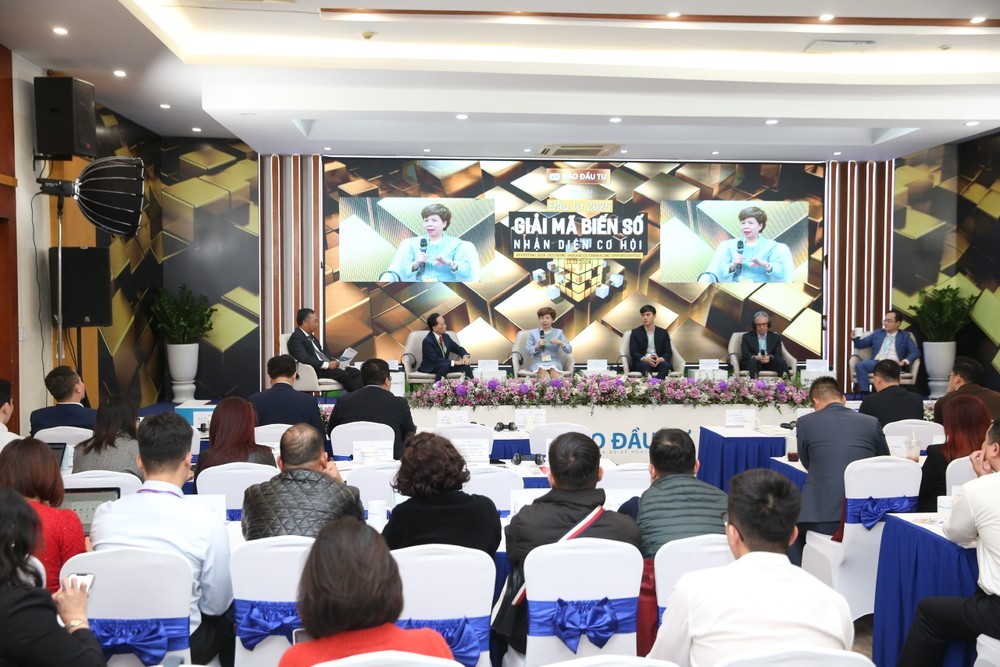 Hội thảo “Đầu tư 2025: Giải mã biến số - Nhận diện cơ hội,” do báo Đầu tư tổ chức ngày 12/12. Hội thảo “Đầu tư 2025: Giải mã biến số - Nhận diện cơ hội,” do báo Đầu tư tổ chức ngày 12/12.