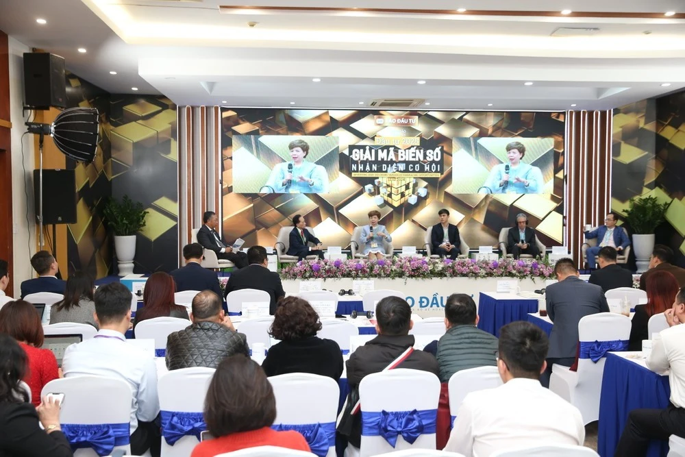 Hội thảo “Đầu tư 2025: Giải mã biến số - Nhận diện cơ hội,” do báo Đầu tư tổ chức ngày 12/12.