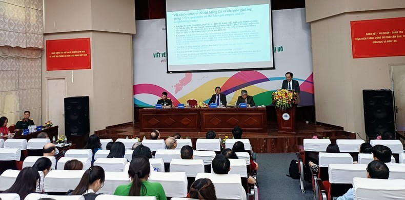Quang cảnh hội thảo khoa học quốc tế. Quang cảnh hội thảo khoa học quốc tế.