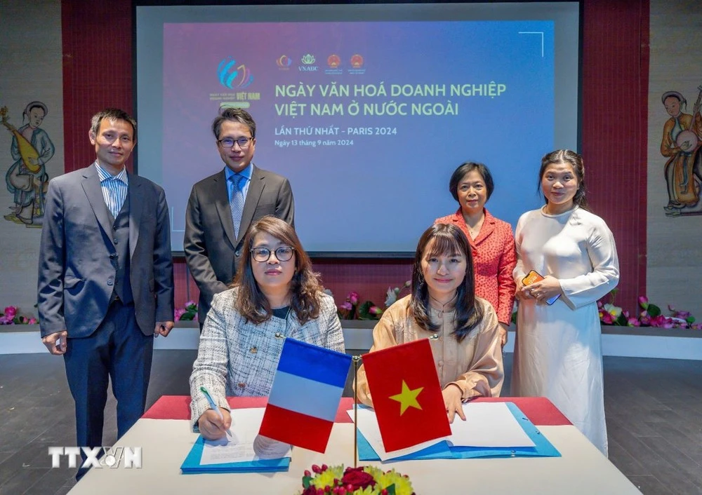 Công ty Cổ phần NPD Việt Nam và Công ty ACEM (Pháp) đã ký kết biên bản ghi nhớ để cùng phát triển xuất khẩu mặt hàng gia vị, trà thực dưỡng phù hợp với trào lưu thực phẩm xanh giảm khí thải carbon vừa được Pháp khởi xướng.