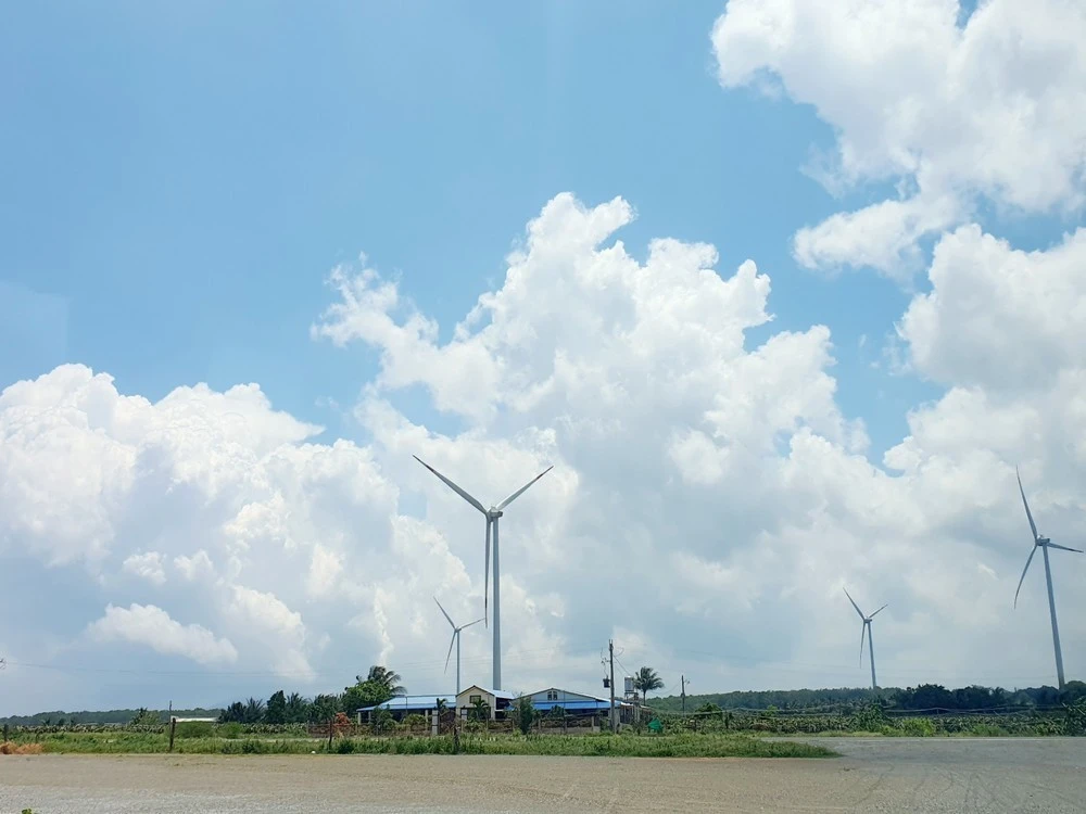 Việc song hành giữa điện hạt nhân và điện năng lượng tái tạo là định hướng nổi bật để đảm bảo an ninh năng lượng và phát triển bền vững.