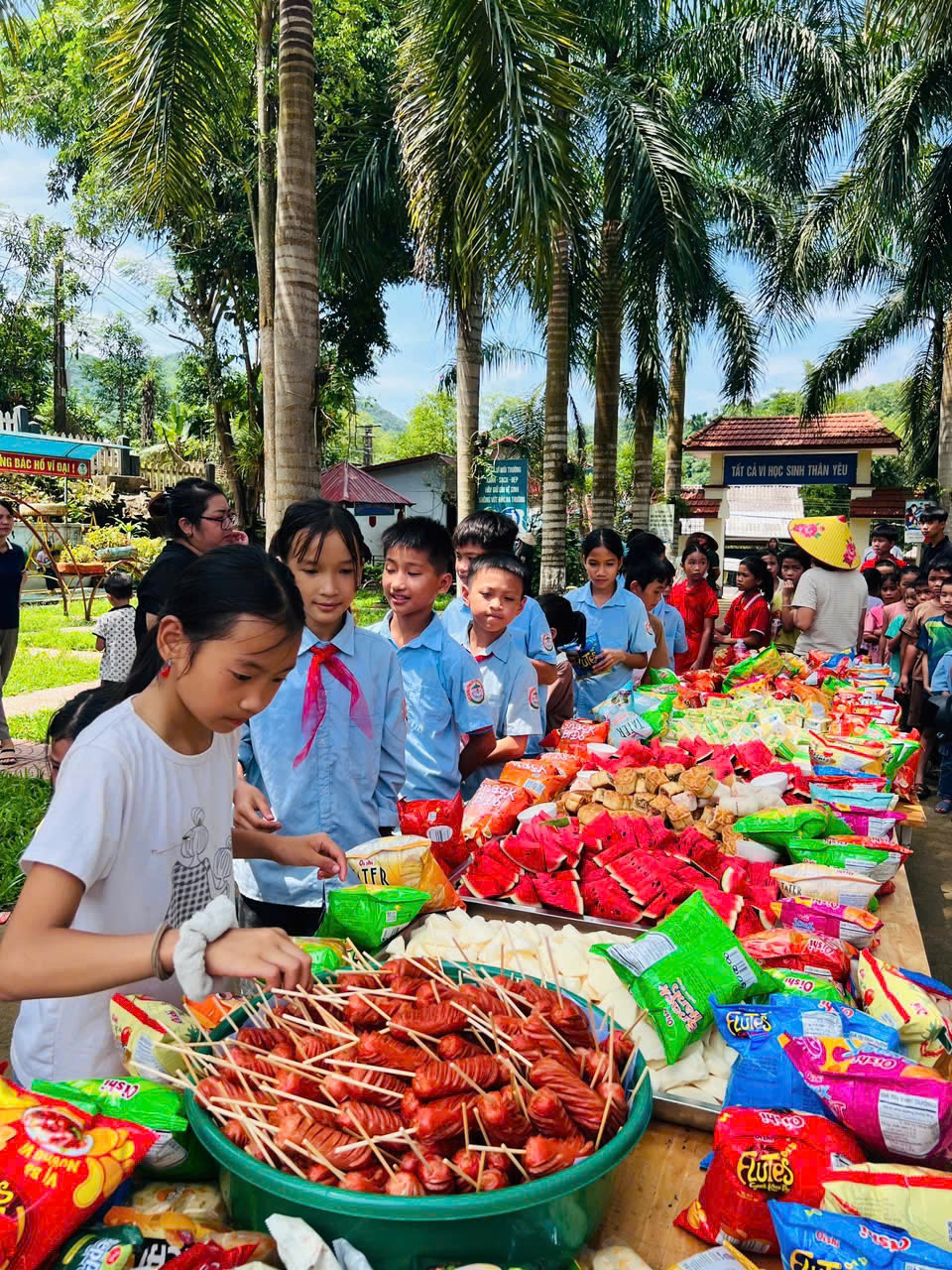 Học sinh Trường tiểu học và THCS số 1 Phúc Khánh đón Trung thu. 20.jpg