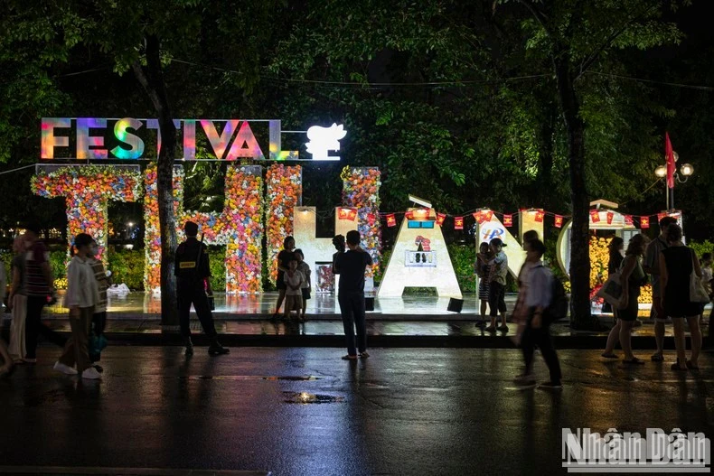 Festival Thu Hà Nội năm 2024 thu hút đông đảo khách du lịch trong và ngoài nước.