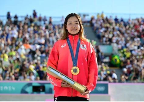 Coco Yoshizawa vừa trở thành VĐV trẻ nhất tại Olympic Paris 2024 giành HCV.