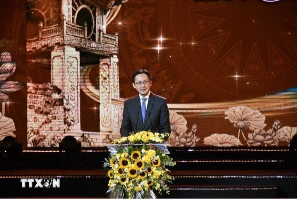 Thứ trưởng Bộ Ngoại giao Đỗ Hùng Việt phát biểu khai mạc.