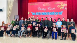 Trao gửi yêu thương