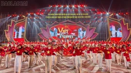 Tổng duyệt Chương trình nghệ thuật "Tự hào tiến bước dưới cờ Đảng quang vinh"