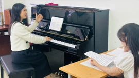 Người đánh thức tình yêu dân ca trong thế hệ trẻ