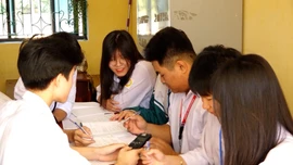Quản lý việc sử dụng điện thoại của học sinh trong trường học 
