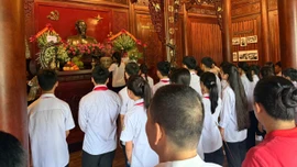 Chúng em ơn nhớ Bác Hồ