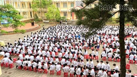 Hãy vững tin mở cánh cửa tương lai
