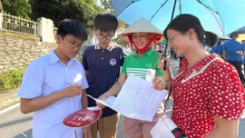 Hơn 450 thí sinh dự thi vào lớp 10 Trường THPT Chuyên Lào Cai