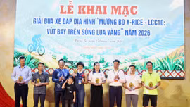 Xã Mường Bo khai mạc Giải đua xe đạp địa hình “Mường Bo X-Rice-LCC10: Vút bay trên sóng lúa vàng”