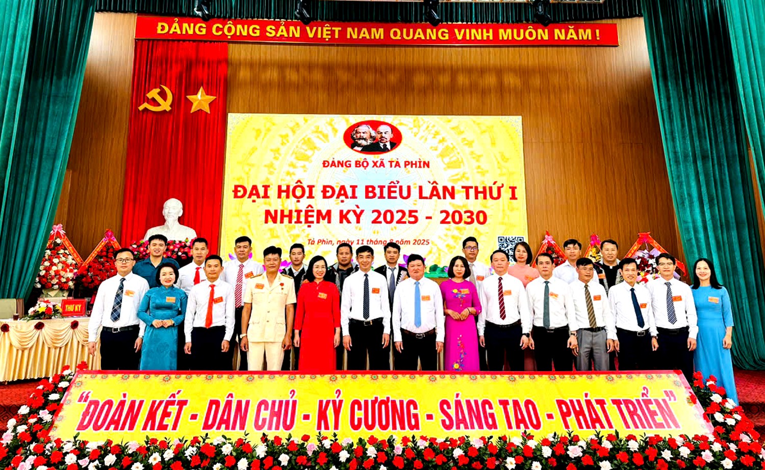 Ban Chấp hành Đảng bộ xã Tả Phìn nhiệm kỳ 2025 - 2030 ra mắt Đại hội. z6896315950160-2d6b510e383376dcaed1b69f8e2307fa.jpg
