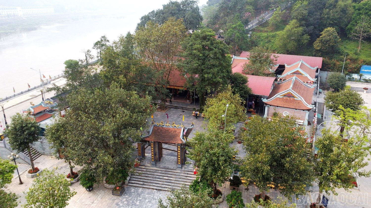 Đền Bảo Hà - khu du lịch tâm linh. baolaocai-br_11.jpg
