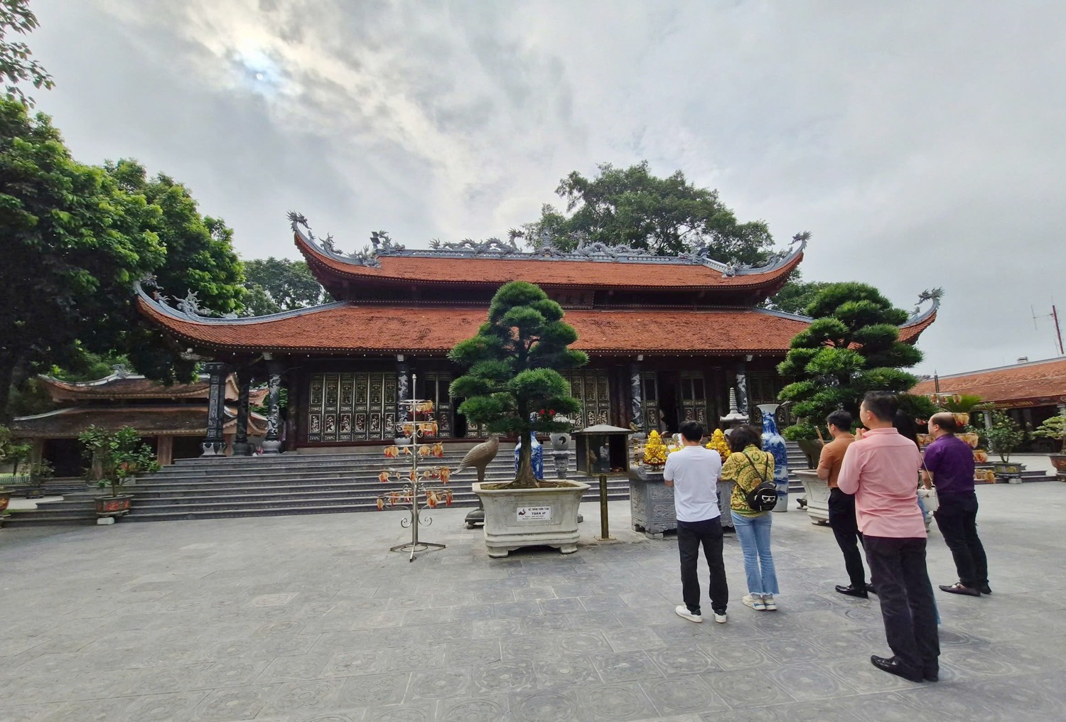 Đền Trần tại Nam Định. z6381058801169-06ce9c6e5636f88b7c255a4e4c52f2b5.jpg