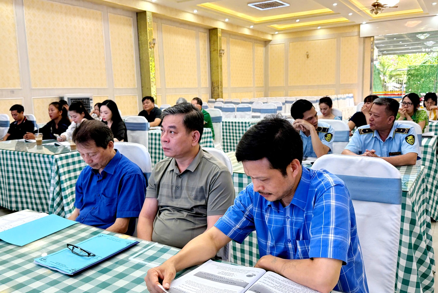 Đại biểu tham dự hội nghị. 222.jpg