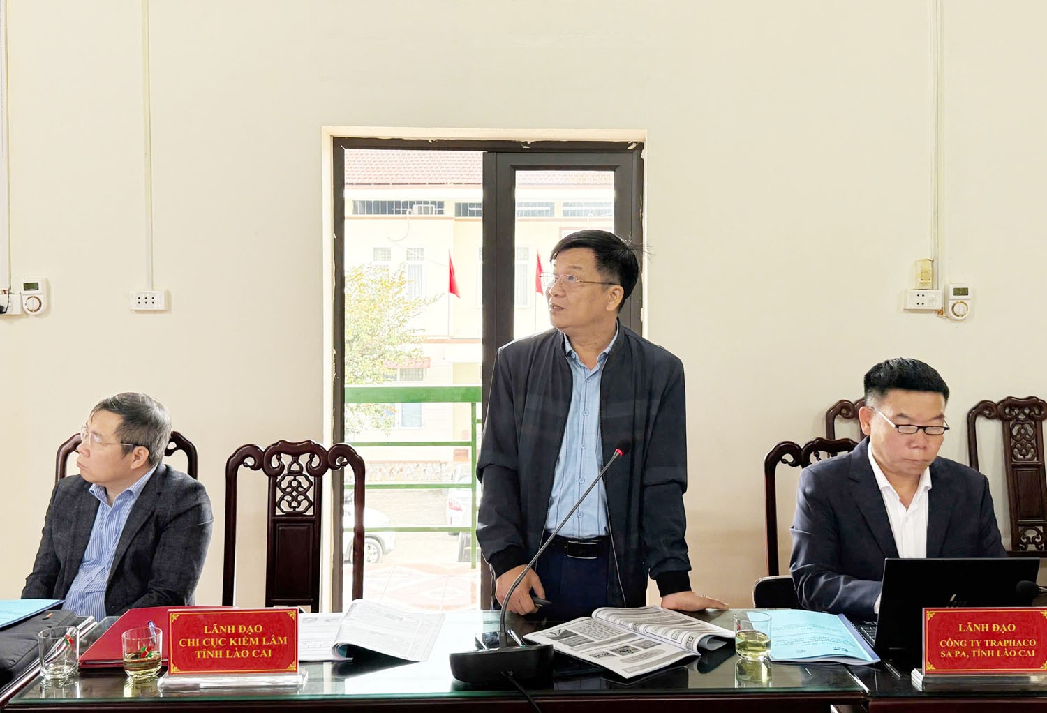 نمایندگان در مورد وضعیت فعلی و راهکارهای توسعه گیاهان دارویی در استان لائو کای گزارش دادند. z7332874625691-62dbc51685d18933ec4258df855f6153.jpg