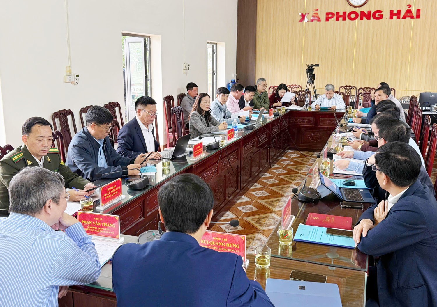 نمایندگان شرکت کننده در کارگاه. z7332874438211-3b72a922473b20f2437fdcea6ab58a4c.jpg