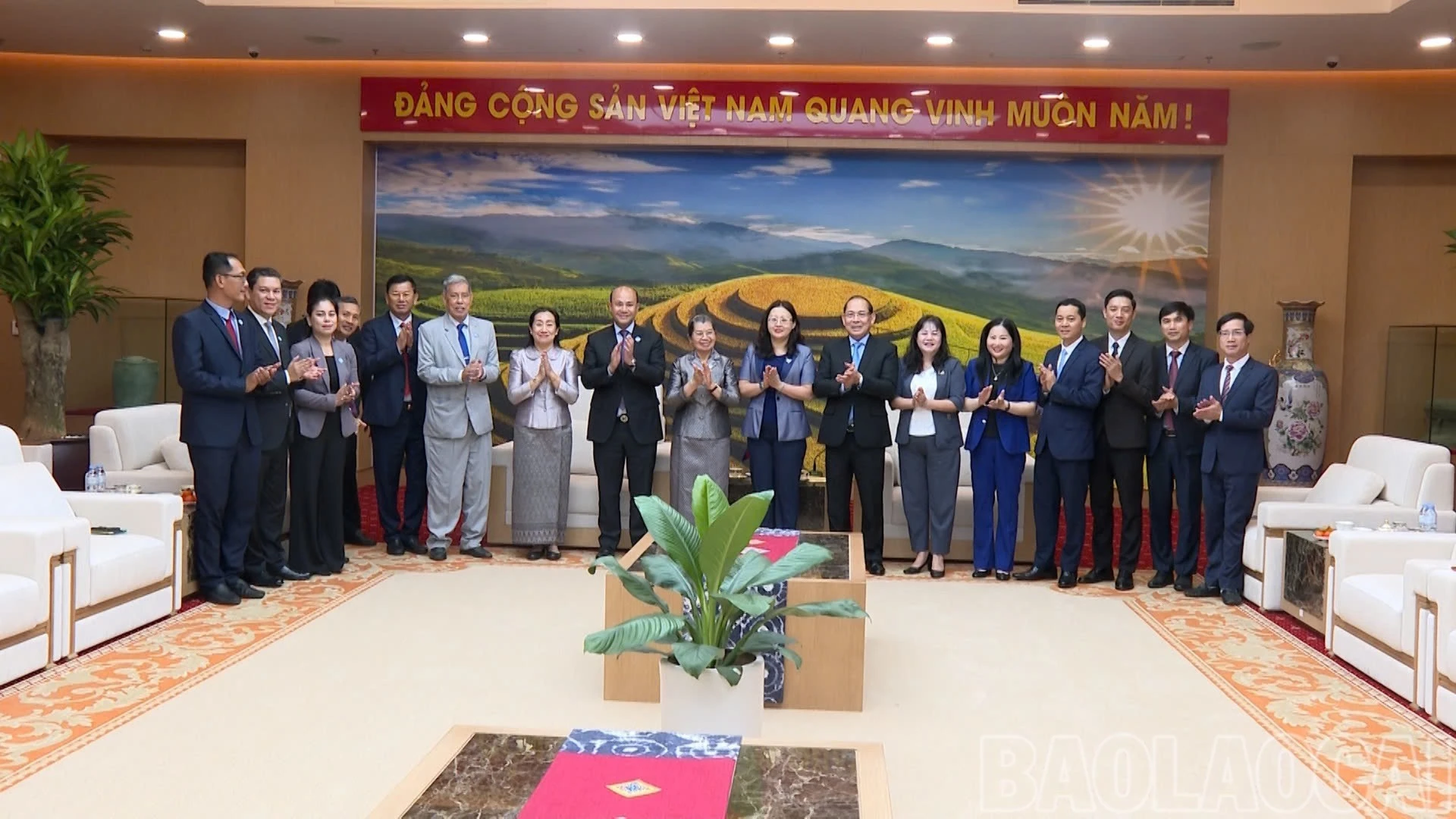 chao-xa-giao-5447.jpg