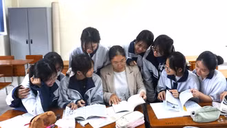 Khi nhà giáo viết văn, làm thơ