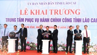 Hướng tới sự hài lòng của tổ chức, công dân