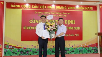 Ông Ngô Thanh Xuân được bổ nhiệm giữ chức Hiệu trưởng Trường THPT Chuyên Lào Cai